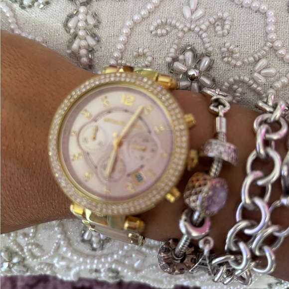 Michael Kors bedazzled watch NWT - Picture 8 of 10